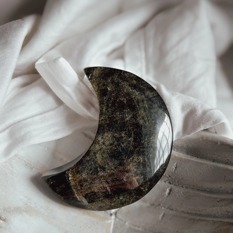 luna in Ossidiana dorata